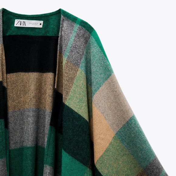 Zara Plaid Cape - Picture 3 of 7
